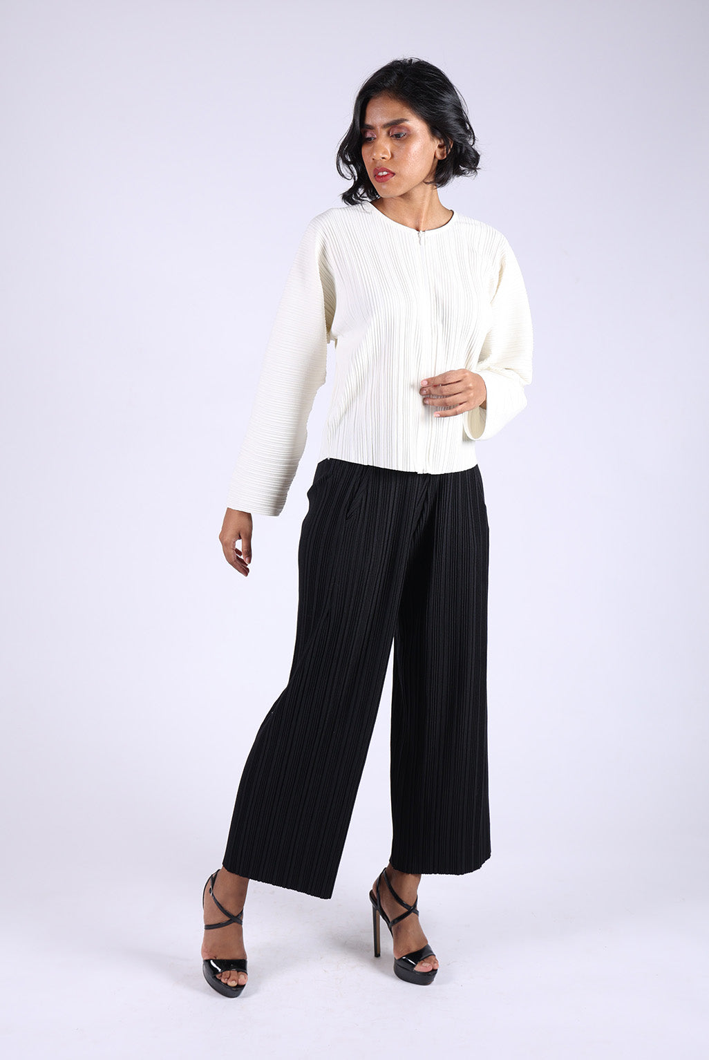 Black and White Pleated set