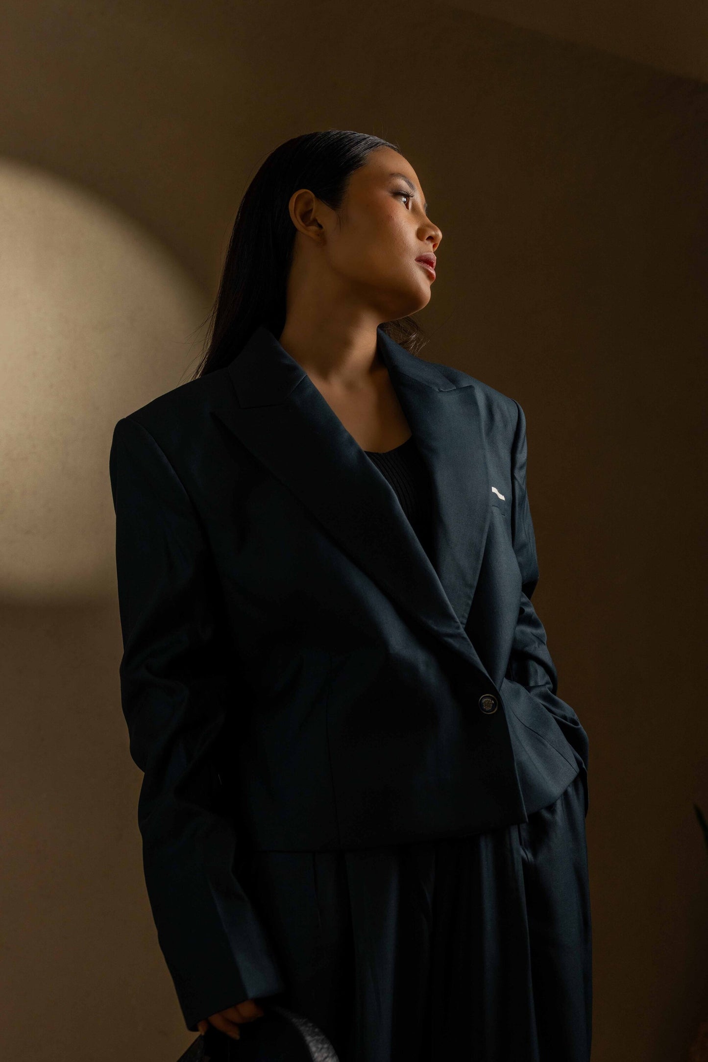 Sans Classic Navy Blue Cropped Blazer with Gold Detailing