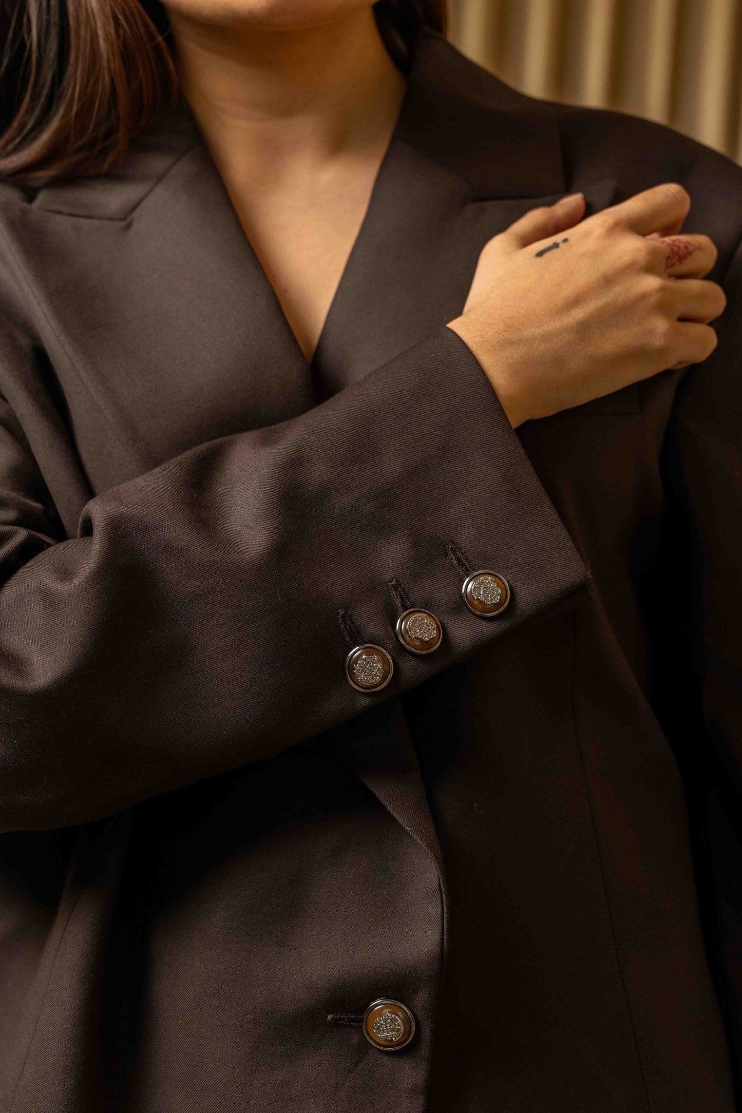 Sans Classic Brown Cropped Blazer with Gold Detailing