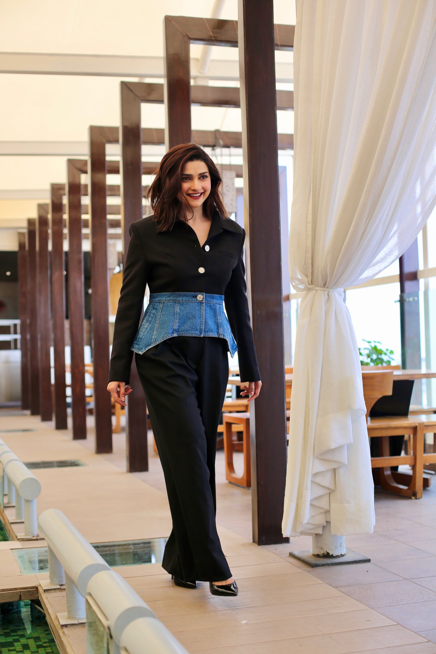 Trending Denim Crop Top with Collar and Matching Pants
