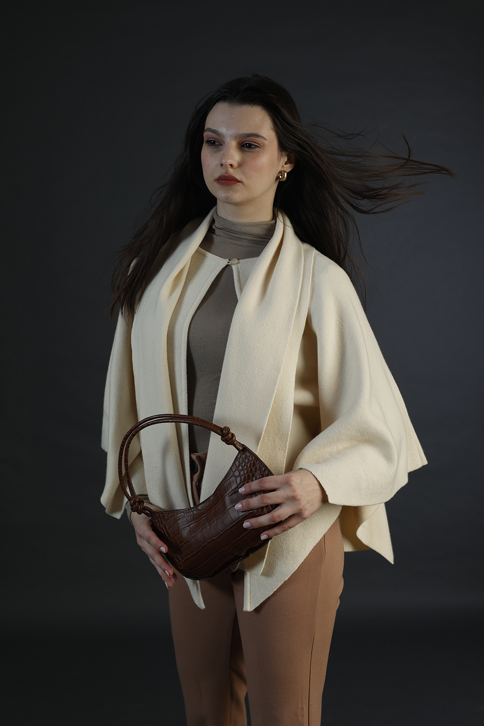 Off-White Cardigan Style Poncho