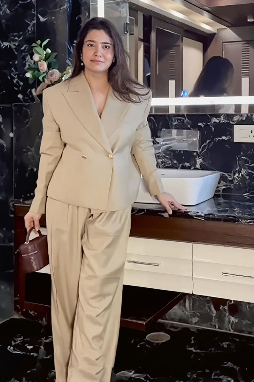 Sans Double-Breasted Muted Gold Beige Power Suit – Blazer & Trousers Set