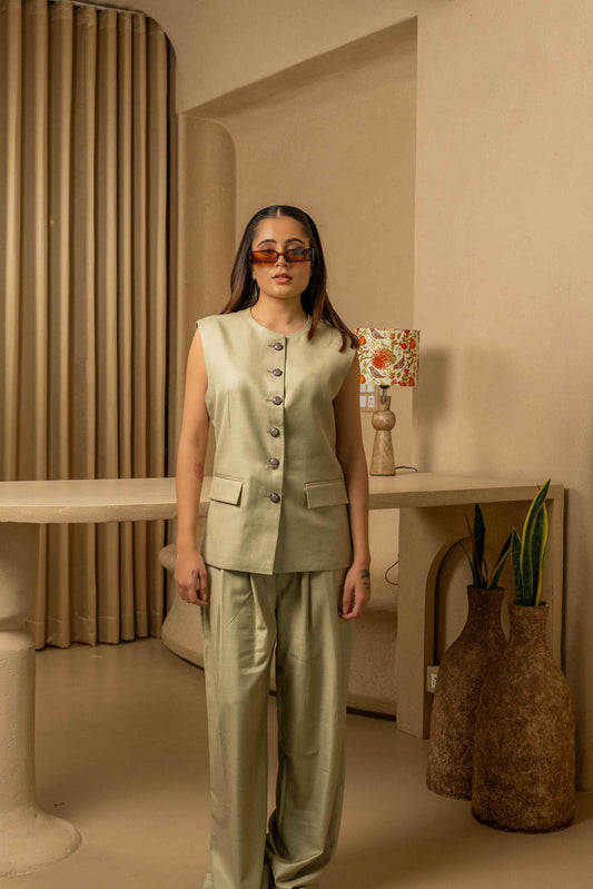 Sans Sleeveless Structured Formal Blazer – Desert sage